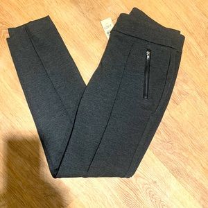 Classy Comfy Loft knit pant. NWT